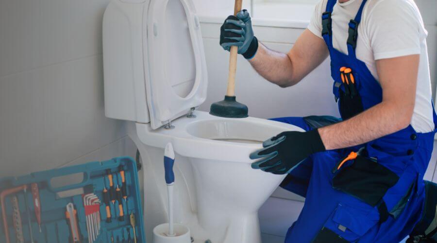 Local expert plumbing services in Detroit, ME